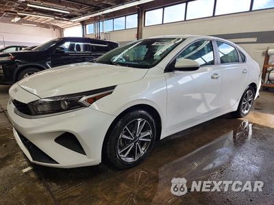 2023 KIA FORTE LXS 3KPF24AD1PE589171 - główne zdjęcie licytacji z USA - miniatura