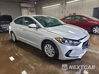 Czwarte zdjęcie samochodu z boku: 2017 HYUNDAI ELANTRA SE VIN:KMHD74LF7HU123413 - miniatura