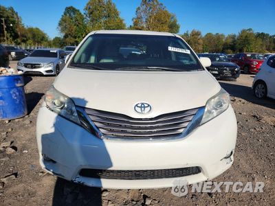 Piąte zdjęcie samochodu w środku: 2015 TOYOTA SIENNA XLE PREMIUM 8-PASSENGER VIN:5TDYK3DC8FS587184 - miniatura