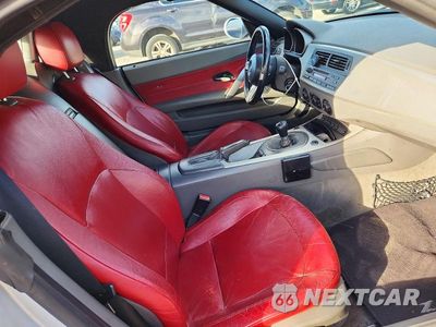 Zdjęcie 10 z 13 samochodu: 2003 BMW Z4 3.0 VIN:4USBT53413LT21215 - miniatura