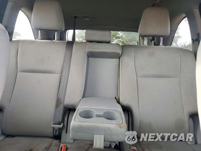 Zdjęcie 10 z 13 samochodu: 2017 TOYOTA HIGHLANDER LE VIN:5TDBZRFH1HS401131 - miniatura
