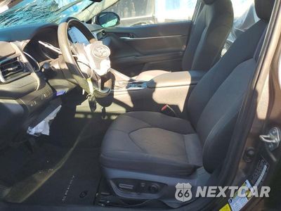 Zdjęcie 7 z 13 samochodu: 2021 TOYOTA CAMRY LE VIN:4T1C31AK7MU549232 - miniatura