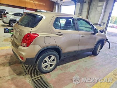 Trzecie zdjęcie samochodu z tyłu: 2018 CHEVROLET TRAX LS VIN:3GNCJNSB2JL198601 - miniatura