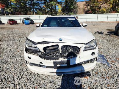 Piąte zdjęcie samochodu w środku: 2014 BMW ALPINA B7 VIN:WBAYE8C55EDS16062 - miniatura
