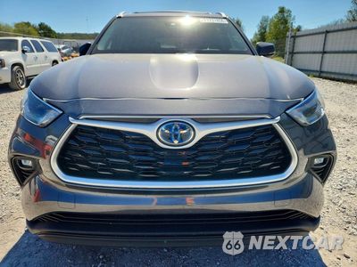 Piąte zdjęcie samochodu w środku: 2022 TOYOTA HIGHLANDER HYBRID XLE VIN:5TDGARAH7NS513092 - miniatura