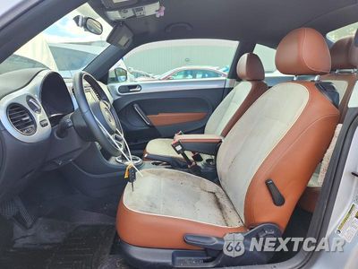 Zdjęcie 7 z 12 samochodu: 2015 VOLKSWAGEN BEETLE 1.8T VIN:3VWF17AT3FM606999 - miniatura