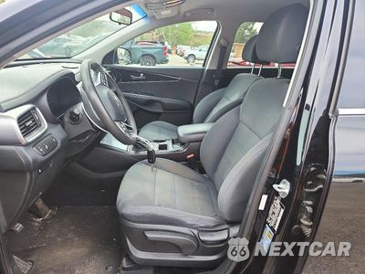 Zdjęcie 7 z 13 samochodu: 2019 KIA SORENTO LX VIN:5XYPGDA32KG453317 - miniatura