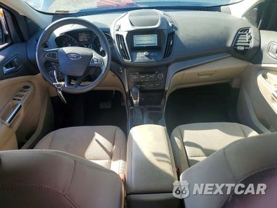 Zdjęcie 8 z 13 samochodu: 2019 FORD ESCAPE SE VIN:1FMCU0GD7KUA06217 - miniatura
