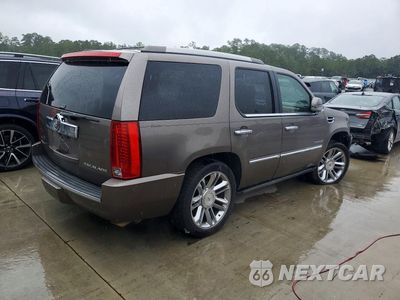 Trzecie zdjęcie samochodu z tyłu: 2011 CADILLAC ESCALADE PLATINUM VIN:1GYS3DEF5BR267020 - miniatura