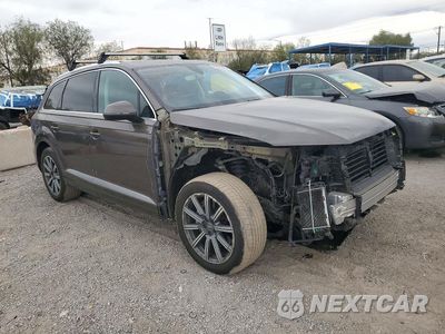 Czwarte zdjęcie samochodu z boku: 2017 AUDI Q7 PREMIUM PLUS VIN:WA1LABF76HD007656 - miniatura