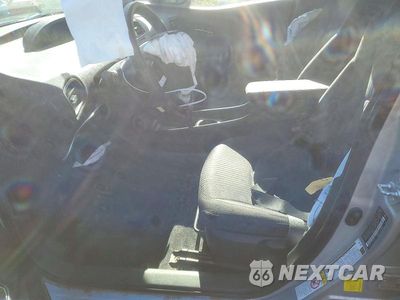 Zdjęcie 7 z 12 samochodu: 2016 TOYOTA PRIUS TWO VIN:JTDKBRFUXG3517445 - miniatura