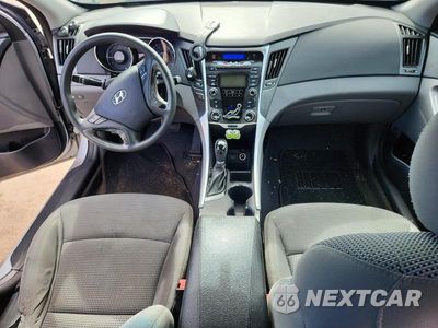 Zdjęcie 8 z 12 samochodu: 2012 HYUNDAI SONATA GLS VIN:5NPEB4AC7CH429496 - miniatura