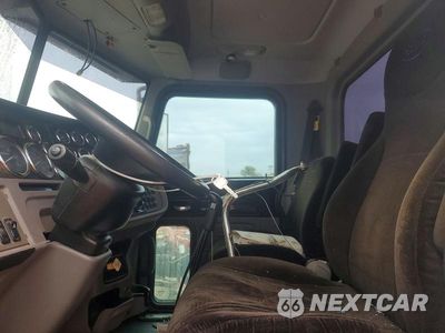 Zdjęcie 7 z 13 samochodu: 2014 PETERBILT 367 CRANE TRUCK VIN:1NPTX4TX2ED227983 - miniatura