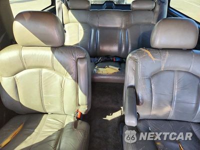 Zdjęcie 10 z 13 samochodu: 2000 CHEVROLET SUBURBAN C1500 VIN:3GNEC16T3YG164314 - miniatura
