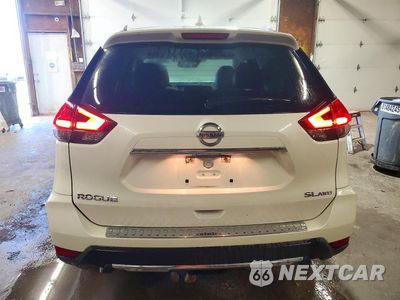 Zdjęcie 6 z 13 samochodu: 2017 NISSAN ROGUE SL VIN:5N1AT2MV1HC752342 - miniatura