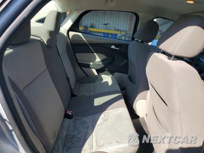 Zdjęcie 10 z 13 samochodu: 2014 FORD FOCUS SE VIN:1FADP3F25EL232788 - miniatura