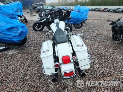 Czwarte zdjęcie samochodu z boku: 2011 HARLEY-DAVIDSON FLHTP VIN:1HD1FMM14BB631840 - miniatura