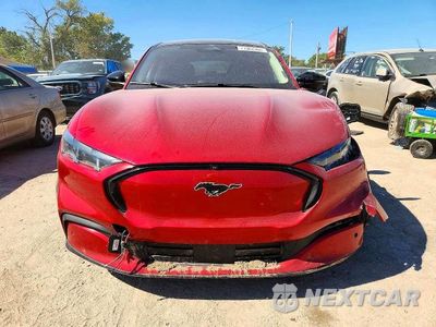 Piąte zdjęcie samochodu w środku: 2024 FORD MUSTANG MACH-E PREMIUM VIN:3FMTK3SU0RMA40030 - miniatura