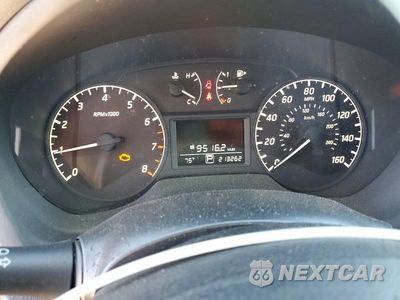 Zdjęcie 9 z 12 samochodu: 2016 NISSAN SENTRA S VIN:3N1AB7AP3GY214650 - miniatura