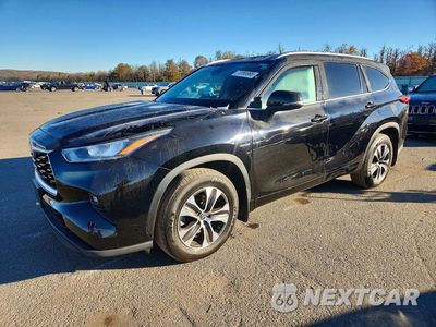 2021 TOYOTA HIGHLANDER XLE 5TDGZRBH4MS138896 - główne zdjęcie licytacji z USA - miniatura