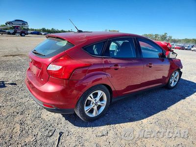 Trzecie zdjęcie samochodu z tyłu: 2014 FORD FOCUS SE VIN:1FADP3K26EL232711 - miniatura