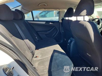 Zdjęcie 10 z 12 samochodu: 2016 VOLKSWAGEN JETTA SE VIN:3VWD67AJXGM297007 - miniatura