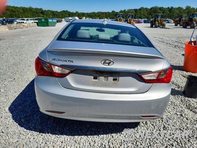 Zdjęcie 6 z 12 samochodu: 2013 HYUNDAI SONATA GLS VIN:5NPEB4AC4DH680011 - miniatura