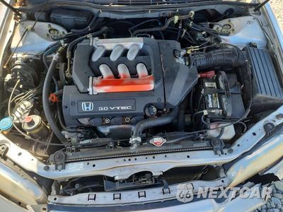 Zdjęcie 11 z 12 samochodu: 2002 HONDA ACCORD EX VIN:1HGCG16572A032413 - miniatura
