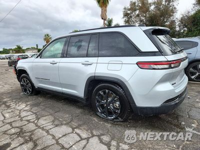Drugie zdjęcie samochodu z przodu: 2025 JEEP GRAND CHEROKEE LAREDO VIN:1C4RJHAGXSC323150 - miniatura