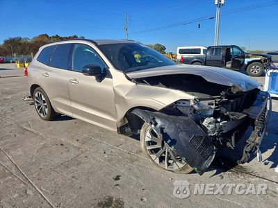 Czwarte zdjęcie samochodu z boku: 2026 VOLVO XC60 PLUS VIN:YV4M12RC6T1356584 - miniatura