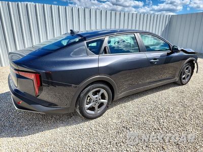 Trzecie zdjęcie samochodu z tyłu: 2025 KIA K4 LXS VIN:3KPFT4DE9SE140606 - miniatura
