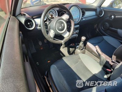 Zdjęcie 8 z 12 samochodu: 2010 MINI COOPER VIN:WMWMF3C58ATU77880 - miniatura