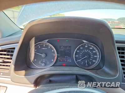 Zdjęcie 9 z 12 samochodu: 2017 HYUNDAI ELANTRA SE VIN:5NPD74LF1HH101292 - miniatura
