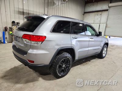Trzecie zdjęcie samochodu z tyłu: 2017 JEEP GRAND CHEROKEE LAREDO VIN:1C4RJFAG8HC841948 - miniatura