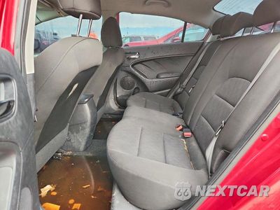 Zdjęcie 10 z 12 samochodu: 2016 KIA FORTE LX VIN:KNAFK4A63G5503952 - miniatura