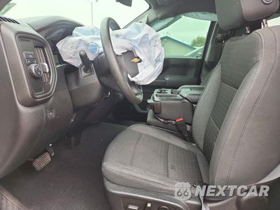 Zdjęcie 7 z 12 samochodu: 2022 CHEVROLET SILVERADO C1500 CUSTOM VIN:1GCPABEK9NZ517351 - miniatura