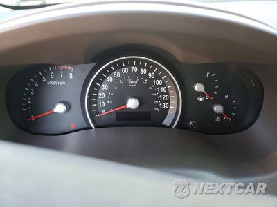 Zdjęcie 9 z 13 samochodu: 2014 KIA SEDONA EX VIN:KNDMH4C72E6570824 - miniatura