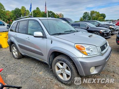 Czwarte zdjęcie samochodu z boku: 2005 TOYOTA RAV4 BASE VIN:JTEHD20V250056555 - miniatura