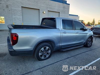 Trzecie zdjęcie samochodu z tyłu: 2017 HONDA RIDGELINE RTL VIN:5FPYK2F6XHB008020 - miniatura