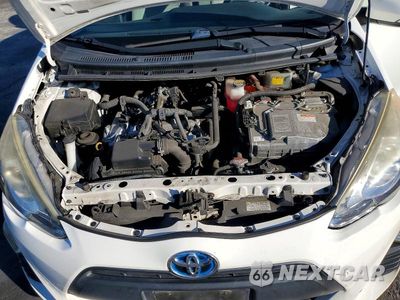 Zdjęcie 11 z 12 samochodu: 2016 TOYOTA PRIUS C ONE VIN:JTDKDTB32G1136835 - miniatura