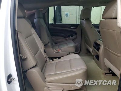 Zdjęcie 11 z 14 samochodu: 2018 CHEVROLET SUBURBAN K1500 PREMIER VIN:1GNSKJKC1JR303776 - miniatura