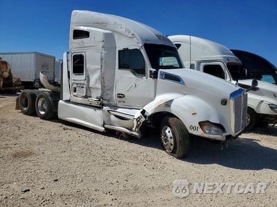 Czwarte zdjęcie samochodu z boku: 2022 KENWORTH T680 SEMI TRUCK VIN:1XKYD49X5NJ107422 - miniatura
