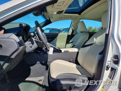 Zdjęcie 7 z 12 samochodu: 2025 LEXUS ES 300H BASE VIN:58ADA1C12SU056756 - miniatura