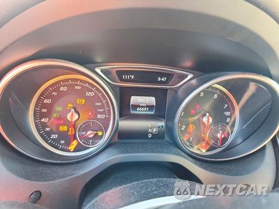 Zdjęcie 9 z 12 samochodu: 2018 MERCEDES-BENZ CLA 250 VIN:WDDSJ4EB9JN592273 - miniatura