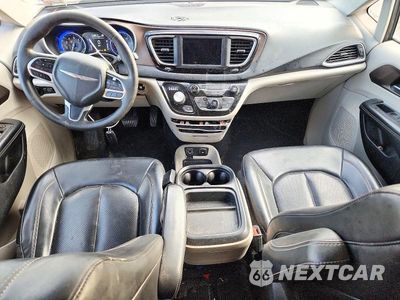 Zdjęcie 8 z 13 samochodu: 2020 CHRYSLER VOYAGER LXI VIN:2C4RC1DG3LR265498 - miniatura