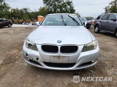 Piąte zdjęcie samochodu w środku: 2011 BMW 328 XI SULEV VIN:WBAPK5C51BA656778 - miniatura