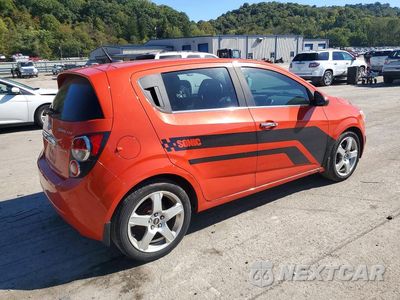 Trzecie zdjęcie samochodu z tyłu: 2012 CHEVROLET SONIC LTZ VIN:1G1JE6SB6C4221860 - miniatura