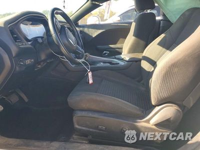 Zdjęcie 7 z 12 samochodu: 2019 DODGE CHALLENGER SXT VIN:2C3CDZAG9KH620530 - miniatura