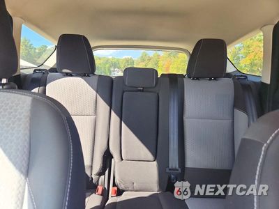 Zdjęcie 10 z 14 samochodu: 2019 FORD ESCAPE SE VIN:1FMCU9GD6KUB41774 - miniatura