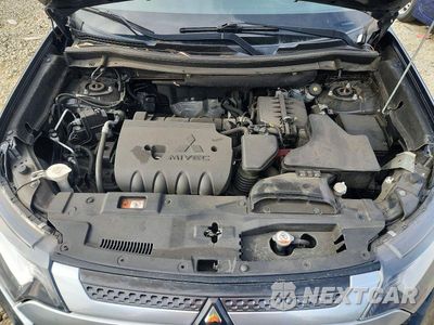 Zdjęcie 12 z 13 samochodu: 2019 MITSUBISHI OUTLANDER SE VIN:JA4AD3A33KZ024014 - miniatura